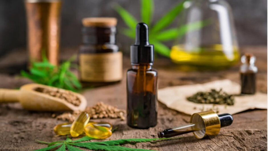 CBD Capsules for Seniors: Gentle Relief for Pain, Sleep, and Anxiety